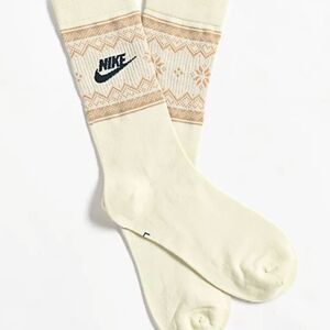 Nike Everyday Essentials Crew Sock- Faire Isle Coconut